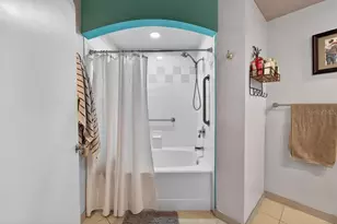 200 4th Ave S, Saint Petersburg, FL 33701 - Photo 28