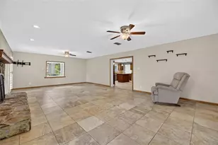 2701 Brandon View Dr, Brandon, FL 33511 - Photo 22
