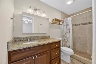2701 Brandon View Dr, Brandon, FL 33511 - Photo 30