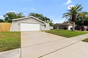 11079 Bella Loma Dr, Largo, FL 33774 - Photo 2