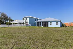 445 Bahama Grande Blvd, Apollo Beach, FL 33572 - Photo 24