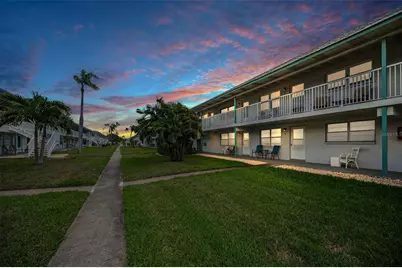 5227 81st Lane N #22, Saint Petersburg, FL 33709 - Photo 1