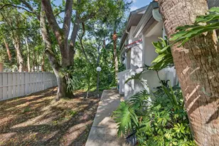 492 Santa Cruz Pl NE, Saint Petersburg, FL 33703 - Photo 22