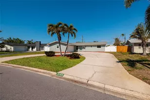 2107 Dolphin Blvd S, Saint Petersburg, FL 33707 - Photo 26