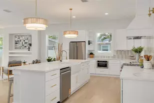 3317 15th St N, Saint Petersburg, FL 33704 - Photo 10