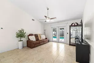 2022 Rudder Dr, Valrico, FL 33594 - Photo 12