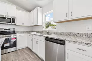 12976 Kent Bradley St, Dade City, FL 33525 - Photo 26