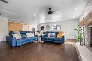 12756 Poinsettia Ave, Seminole, FL 33776 - Photo 10