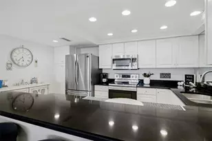 1460 Gulf Blvd, Clearwater Beach, FL 33767 - Photo 18