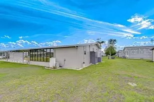 35151 Colony Hills Dr, Zephyrhills, FL 33541 - Photo 10