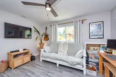 1325 54th Avenue N, Saint Petersburg, FL 33703 - Photo 14