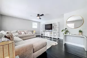 2449 66th Ave S, Saint Petersburg, FL 33712 - Photo 4