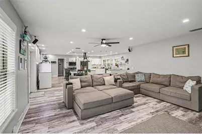 1713 14th Avenue W, Palmetto, FL 34221 - Photo 6