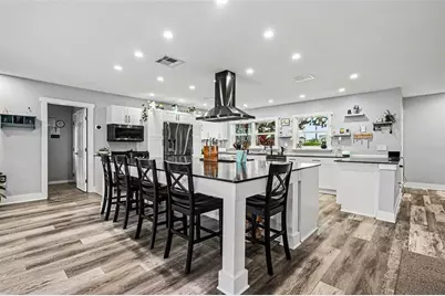 1713 14th Avenue W, Palmetto, FL 34221 - Photo 8