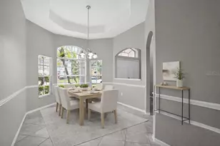 3725 Hollow Wood Dr, Valrico, FL 33596 - Photo 4