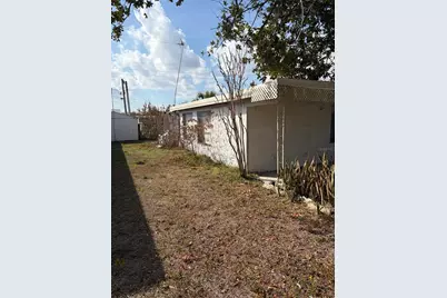 6349 20th Street, Zephyrhills, FL 33542 - Photo 2