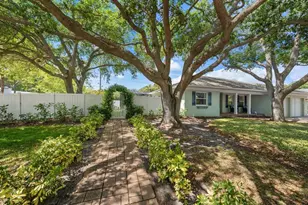 500 Ponce De Leon Blvd, Belleair, FL 33756 - Photo 42