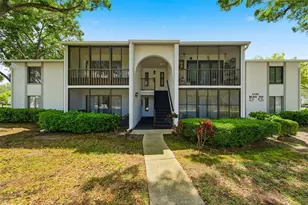 1135 Pine Ridge Cir W, Tarpon Springs, FL 34688 - Photo 2
