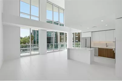 400 Central Avenue #301, Saint Petersburg, FL 33701 - Photo 2