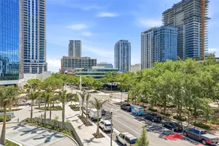 400 Central Ave, Saint Petersburg, FL 33701 - Photo 18