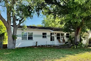 10189 106th Terrace, Largo, FL 33773 - Photo 2