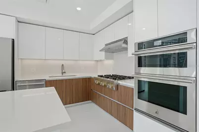 400 Central Avenue #301, Saint Petersburg, FL 33701 - Photo 4