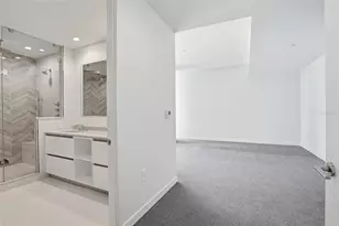 400 Central Ave, Saint Petersburg, FL 33701 - Photo 20