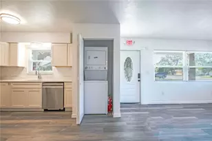 717 E Gulf Blvd, Indian Rocks Beach, FL 33785 - Photo 16