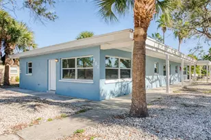 717 E Gulf Blvd, Indian Rocks Beach, FL 33785 - Photo 1