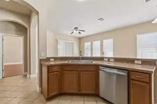 30610 Casewell Pl, Wesley Chapel, FL 33545 - Photo 18