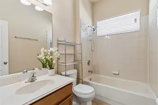 30610 Casewell Pl, Wesley Chapel, FL 33545 - Photo 10