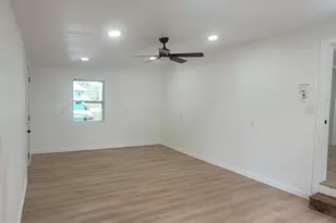 2414 S 67th St, Tampa, FL 33619 - Photo 10