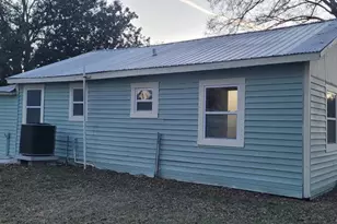 2414 S 67th St, Tampa, FL 33619 - Photo 14