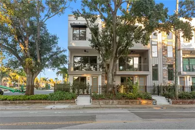 40 64th Street S #1, Saint Petersburg, FL 33707 - Photo 1