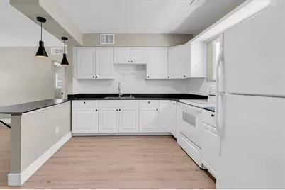 3926 40th Avenue N, Saint Petersburg, FL 33714 - Photo 6