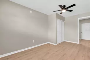 3926 40th Ave N, Saint Petersburg, FL 33714 - Photo 18