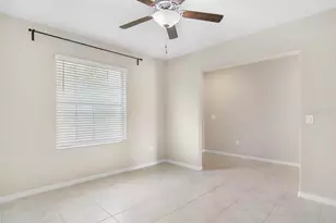 7322 King Crk Dr, Sun City Center, FL 33573 - Photo 10