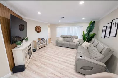 7051 Lexington Cir, Brooksville, FL 34602 - Photo 10