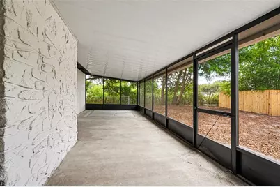 707 Queens Court, Seffner, FL 33584 - Photo 26