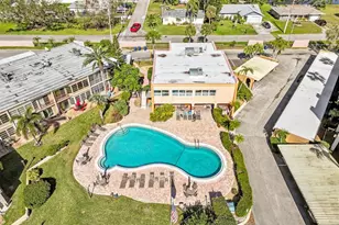 225 Country Club Dr, Largo, FL 33771 - Photo 40