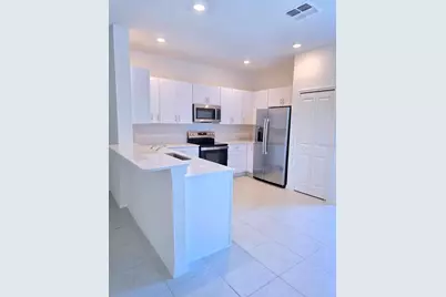 2646 Sunray Venus Way, Ruskin, FL 33570 - Photo 4