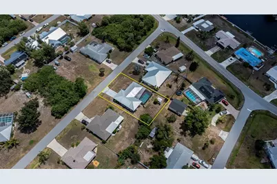 543 Mayview Avenue NW, Port Charlotte, FL 33952 - Photo 6