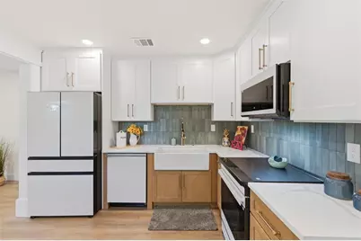 8051 26th Avenue N, Saint Petersburg, FL 33710 - Photo 18