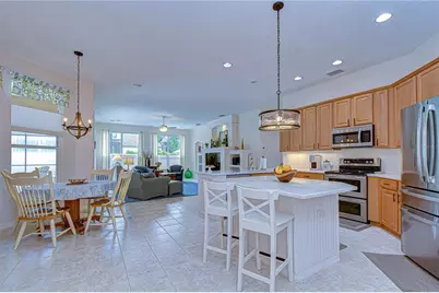 5725 Eaglemount Circle, Lithia, FL 33547 - Photo 10