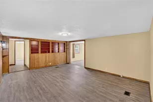 13804 Hillcrest Dr, Riverview, FL 33569 - Photo 6
