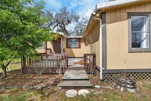 13804 Hillcrest Dr, Riverview, FL 33569 - Photo 2