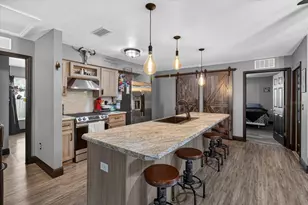 1005 13th Ave NW, Largo, FL 33770 - Photo 14