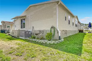 452 Par Dr, Frostproof, FL 33843 - Photo 38