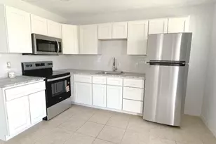 24 Lynn Way, Madeira Beach, FL 33708 - Photo 6