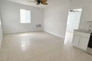 24 Lynn Way, Madeira Beach, FL 33708 - Photo 4